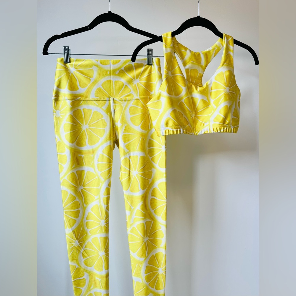 Two Piece Yoga Set || yellow lemon print || pants & bra top || size medium